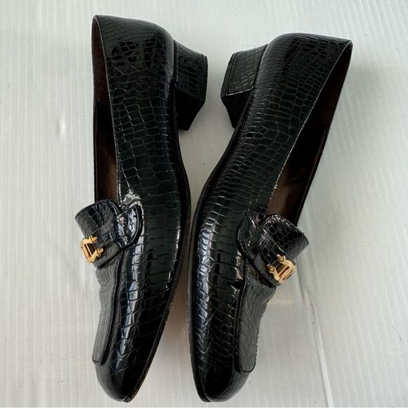 Etienne Aigner Valentine leather embossed loafer with gold colored hardware sz 8 - Picture 7 of 11